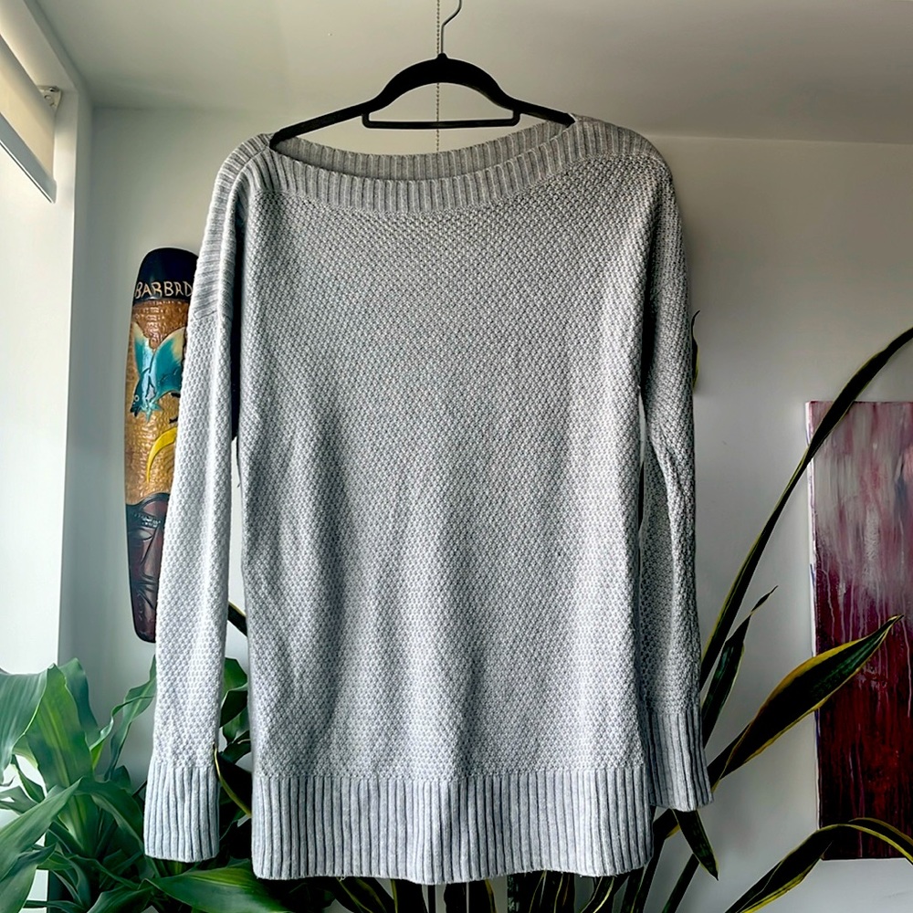 Y2K Gap Sweater - Size Medium